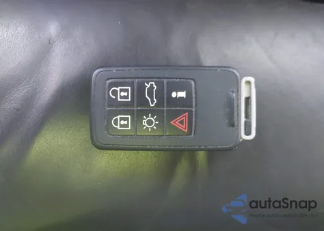 2011 Volvo Xc70 3.2 из США, поврежденный, VIN YV4940BZXB1116064